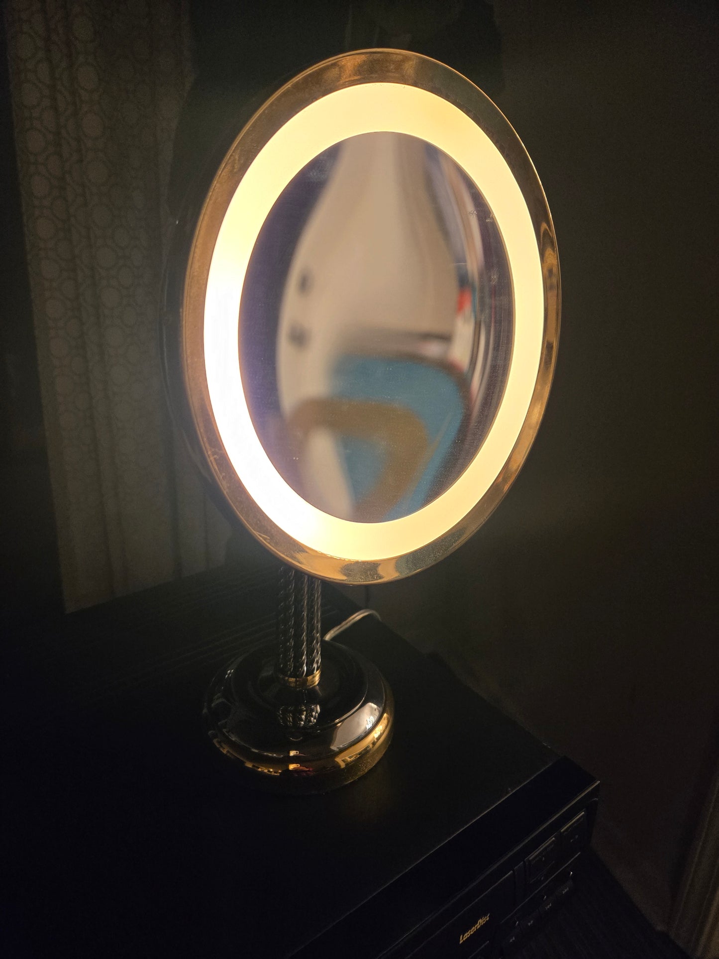 Cane & Reed Vintage Countertop Vanity Makeup Lighted Mirror 5X Magnified