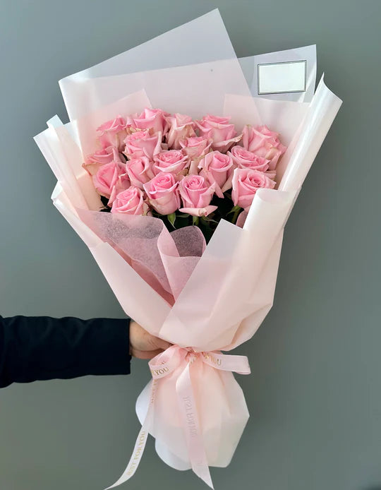 Bouquet 1 Dozen Pink Roses