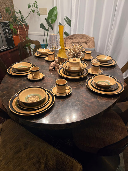 Vintage International Stoneware Japan Montezuma 38 Piece China/Dinnerware Set