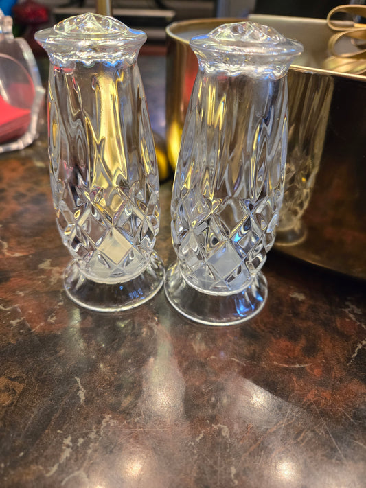 GORHAM KING EDWARD LEAD CRYSTAL DIAMOND CUT SALT AND PEPPER SHAKER SET
