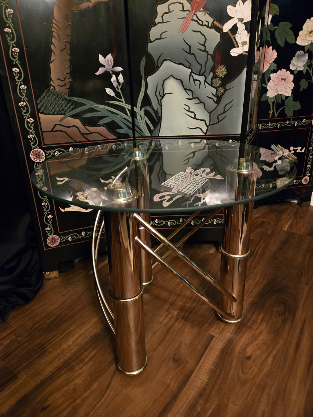 Vintage Brass Three Pillars Metal Twisted Round Glass Top Coffee/Side/End Table