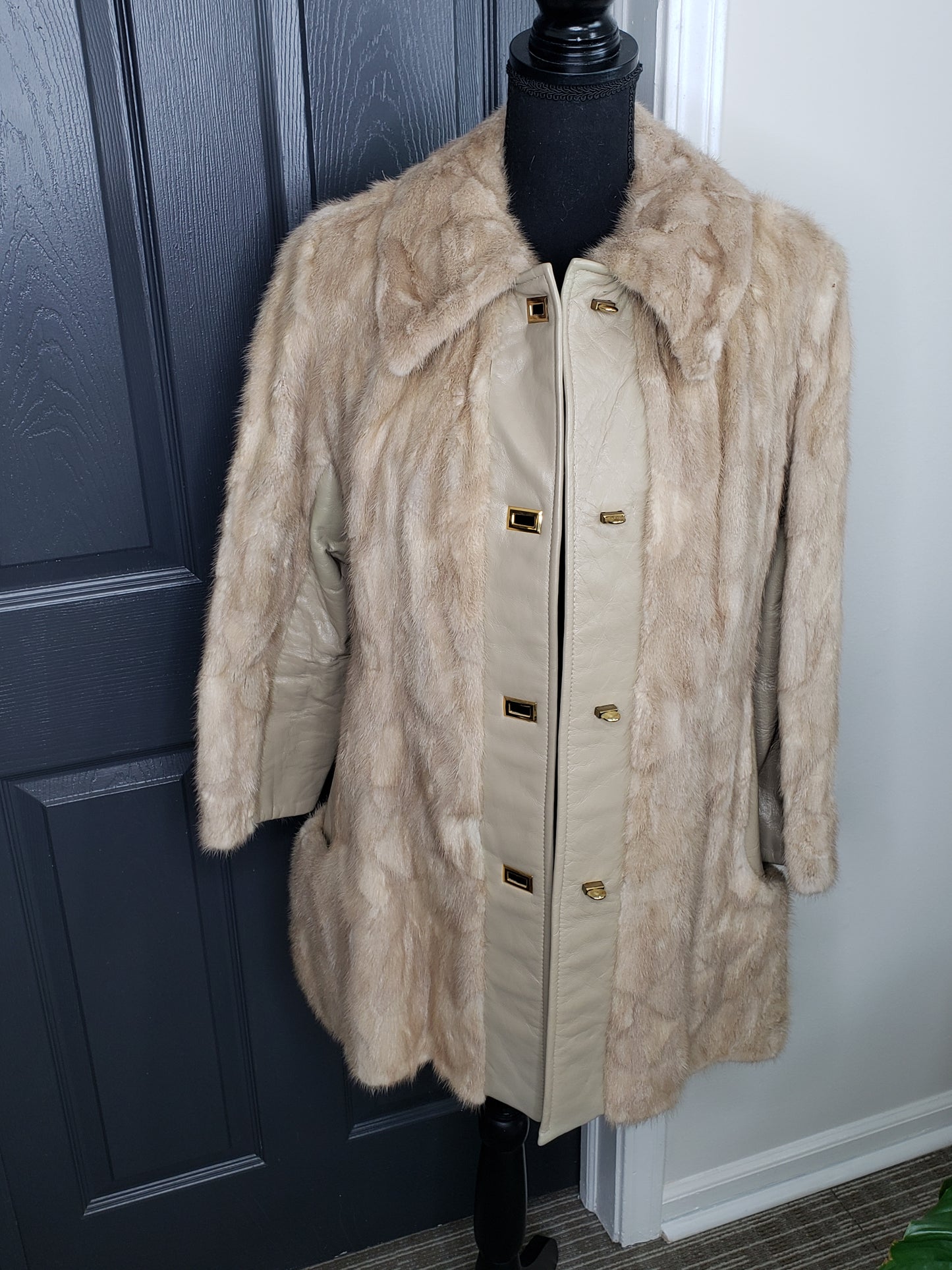 Thorpe Evanston Tourmaline Mink/Leather Trim Hip Coat